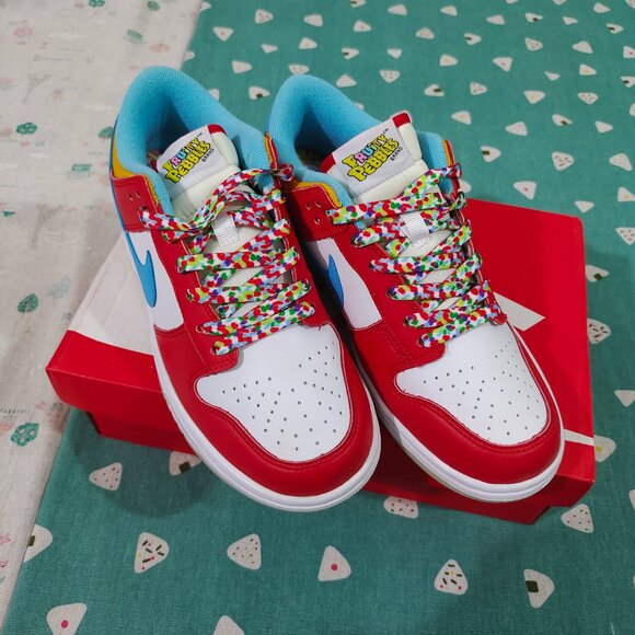 Nike x LeBron James Fruity Pebbles Collection red dunk low - Picture 1 of 7